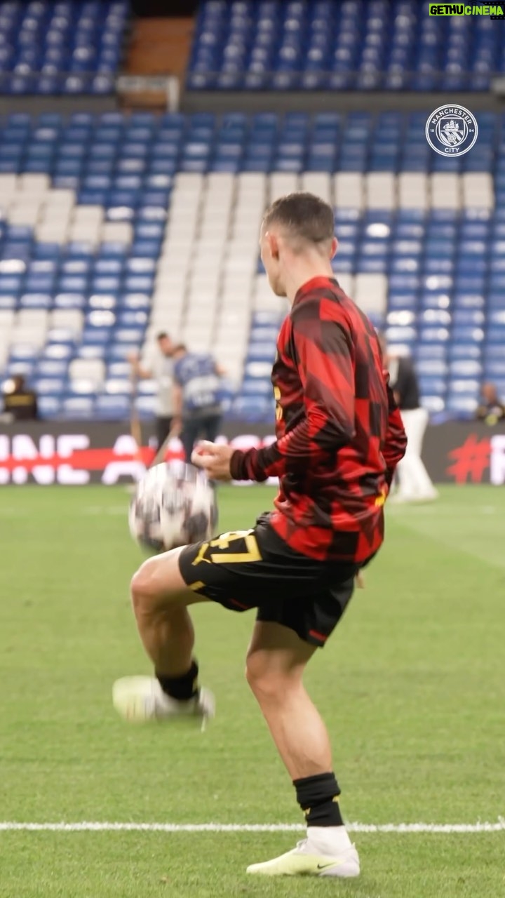 Phil Foden Instagram - Having a kickabout 🤝 Santiago Bernabéu