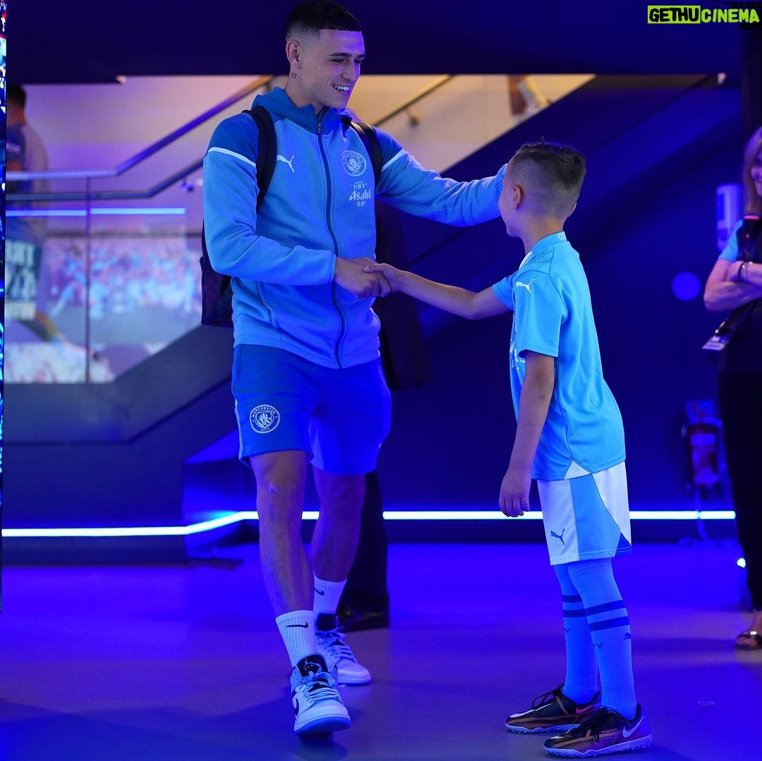 Phil Foden Instagram - What Saturday’s are made for! 🏡⚽️ Etihad Stadium