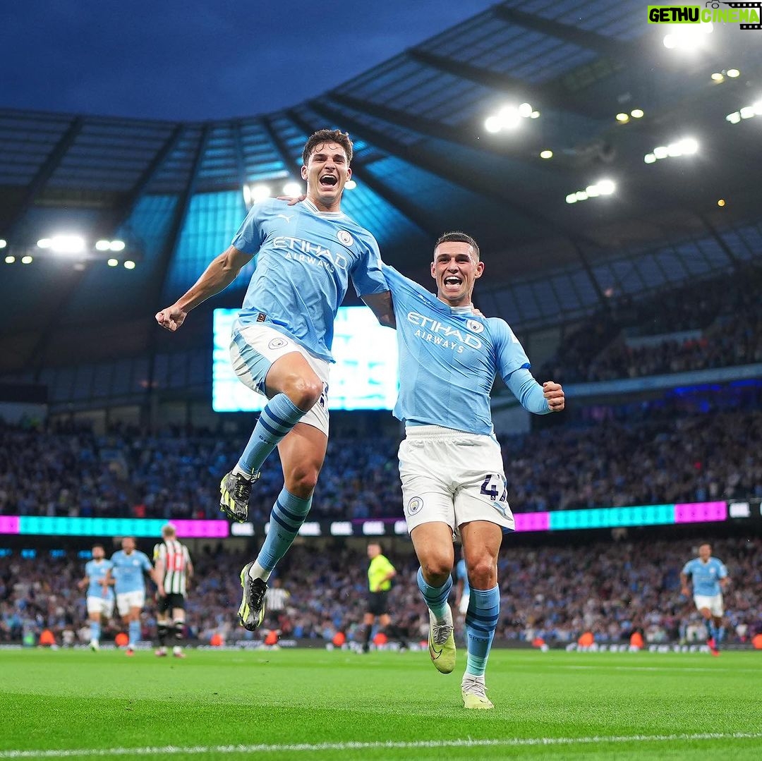 Phil Foden Instagram - Mi amigo 🤝🕷️ It’s SO good to be back home 🩵 Etihad Stadium