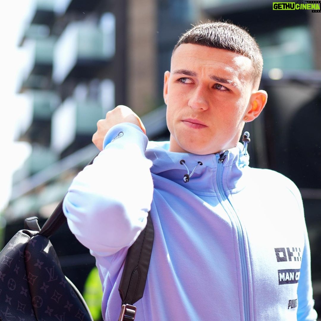 Phil Foden Instagram - Thanks to the fans for all your support this PL season 🩵 Thank you for the birthday wishes today too 🙌🏻 Brentford Community Stadium
