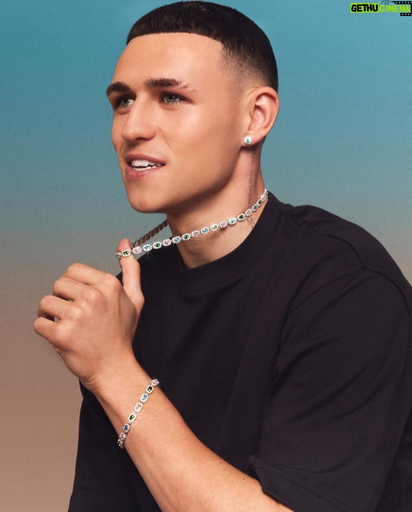 Phil Foden Instagram - My custom jewellery collection w @cernucci has just dropped! ⛓💧