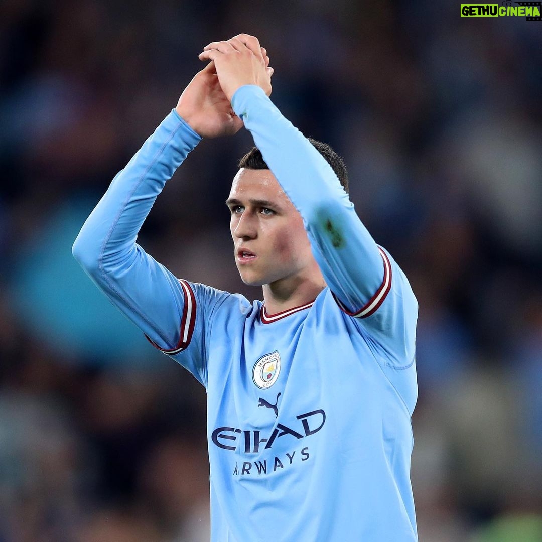 Phil Foden Instagram - Unbelievable night!! 🤩 CITY!! 👊🏻🔵 Etihad Stadium