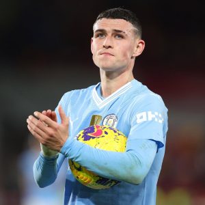 Phil Foden Instagram - Buzzzinnnnn! What a night 🎩⚽️ So grateful 🙏🏻