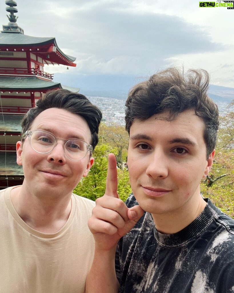 Phil Lester Instagram - Your dads had a dank holiday in Japan thanks please pretend there is an amazing view of mt Fuji behind that cloud🗻