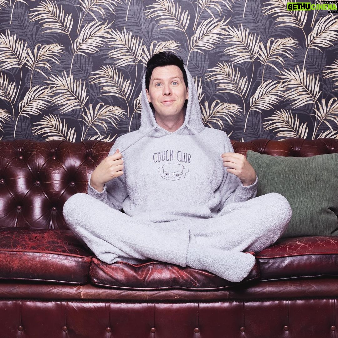 Phil Lester Instagram - 🍂Cosy season activated🛋 New merch the COUCH CLUB set is out now!! Ultimate fluffy comfortable loungewear perfect for a soft day chilling on the couch - featuring a cloud-like hoodie/bottoms set and super snuggly socks ☁️☁️☁️ Available now on my shop: amazingphilshop.com (worldwide) or us.amazingphilshop.com (USA) 📸 @lindablacker