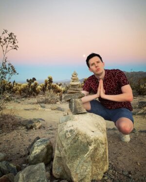 Phil Lester Instagram - Last days in the desert 🏜🦎
