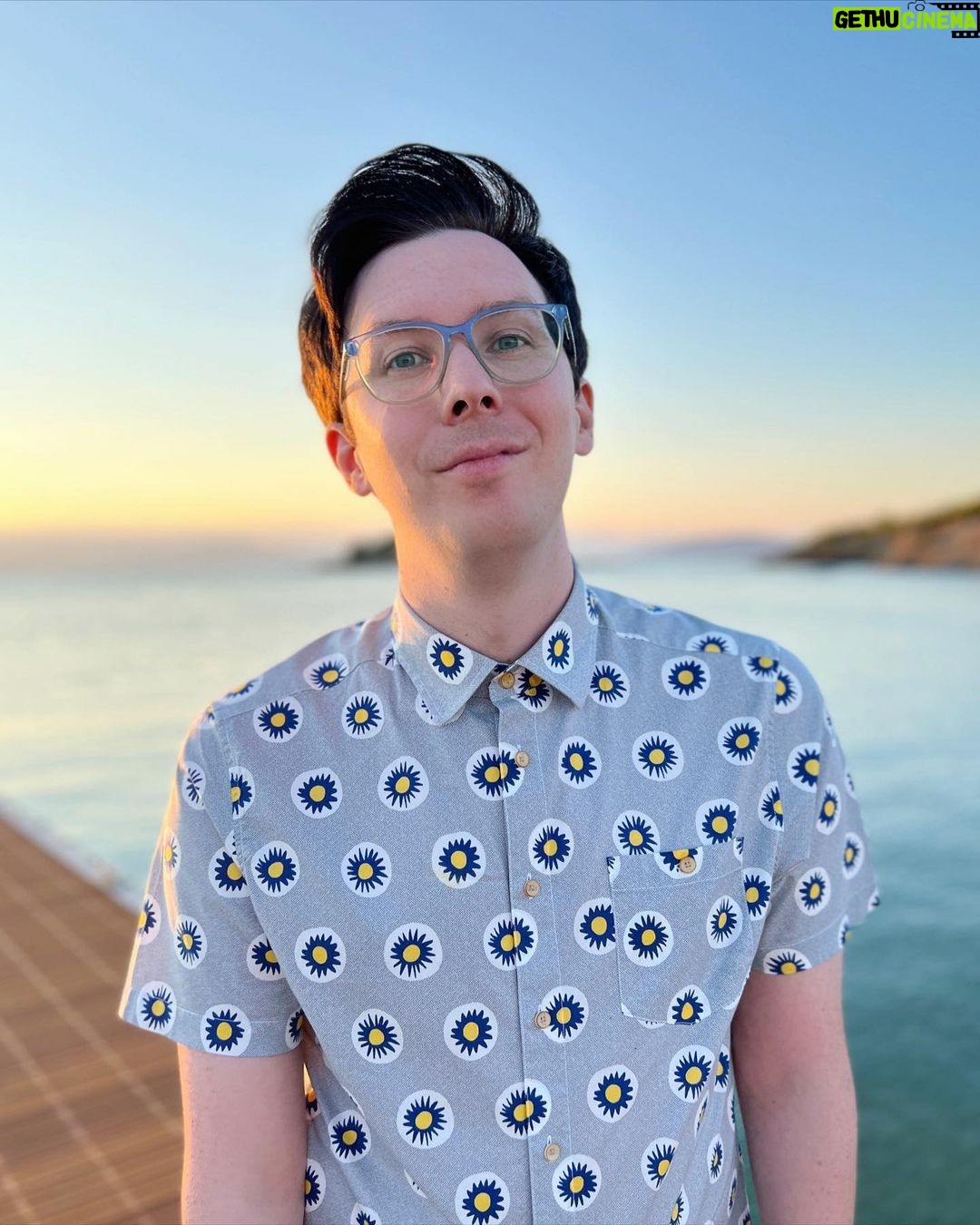 Phil Lester Instagram - Vibing in my new ‘seafoam’ frames before I inevitably drop them in the sea..foam 🌊👓