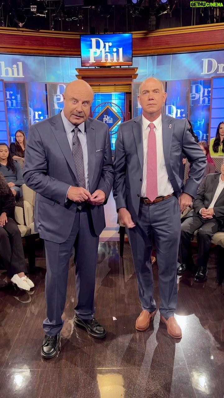 Phil McGraw - 30.8K Likes - This shit has to stop! #onepillcankill #deceivedtodeath @dsmaltz Former Director of DEA’s Special Operations Division