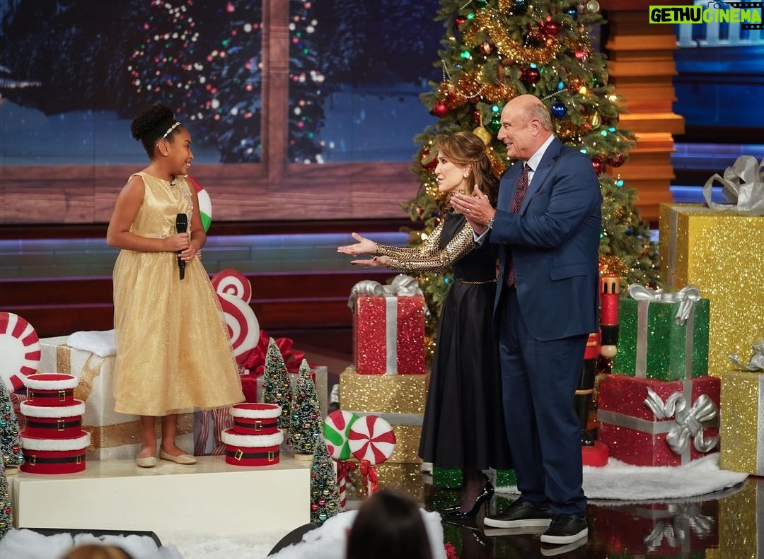 Phil McGraw Instagram - What a treat having 9 year old @victorybrinker.official on! The ONLY contestant on @agt to get the Golden Buzzer from all 4 judges AND host @terrycrews! Paramount Pictures Studios