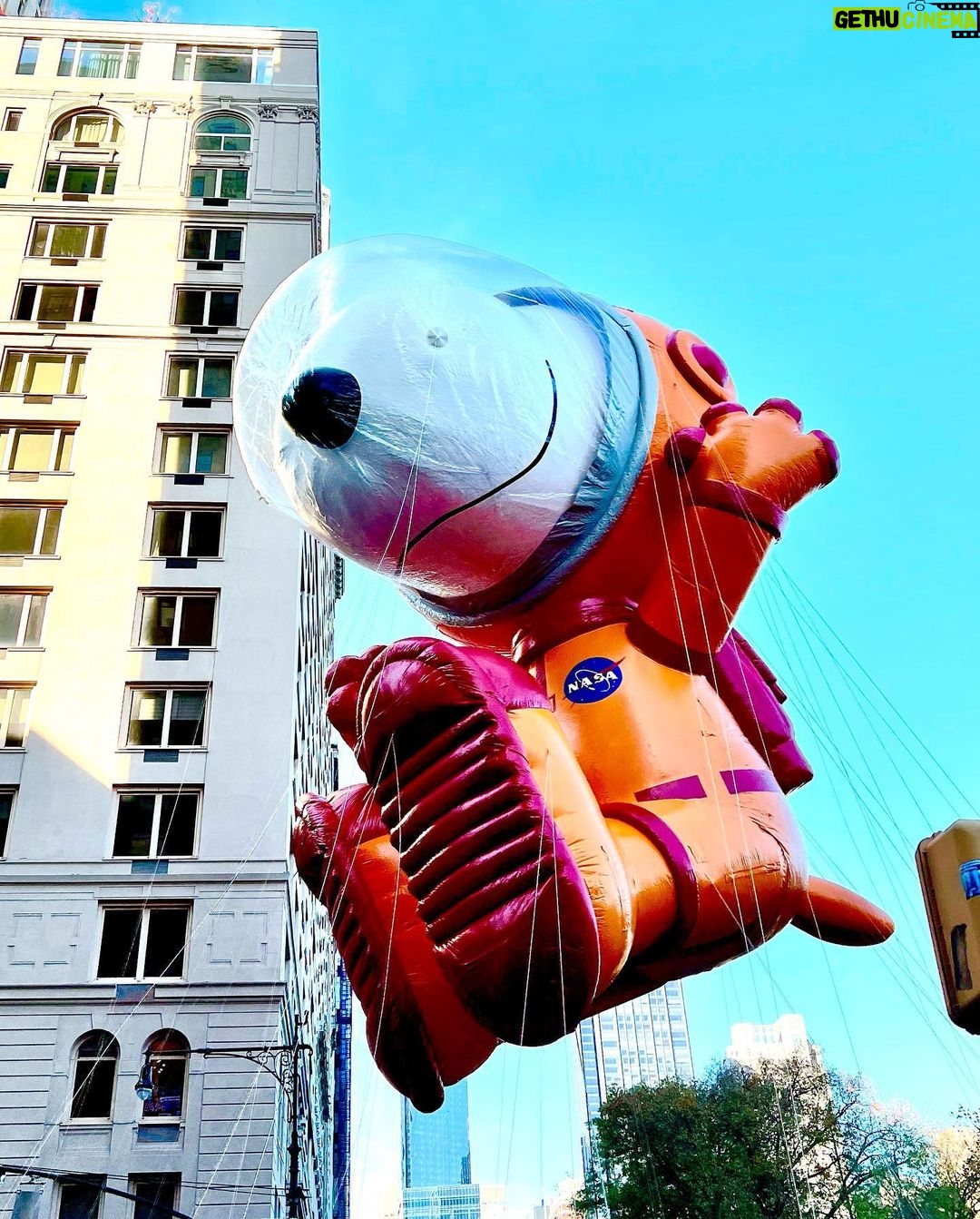 Phil McGraw - 21.8K Likes - My hero! Snoopy!
Happy Thanksgiving!
#macysthanksgivingdayparade #macysparade #snoopy