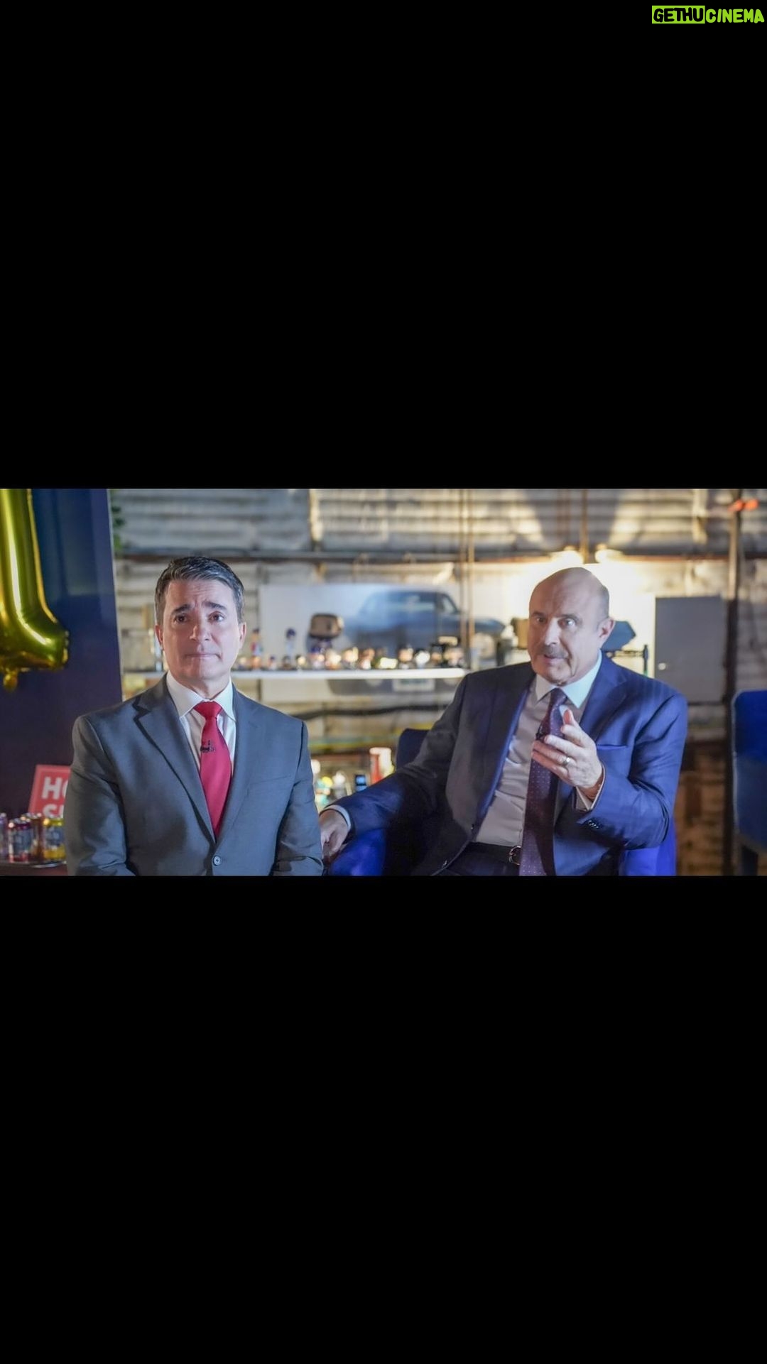 Phil McGraw Instagram - “The connection between our emotions and our hearts isn’t just figurative. People really can die of a broken heart.” @usatoday @drjohnwhyte #usatoday #drphil #drjohnwhyte