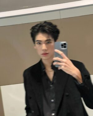 Phuwin Tangsakyuen Instagram - blur