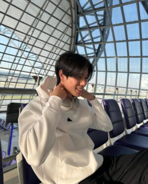 Phuwin Tangsakyuen Instagram - isleep 🦊