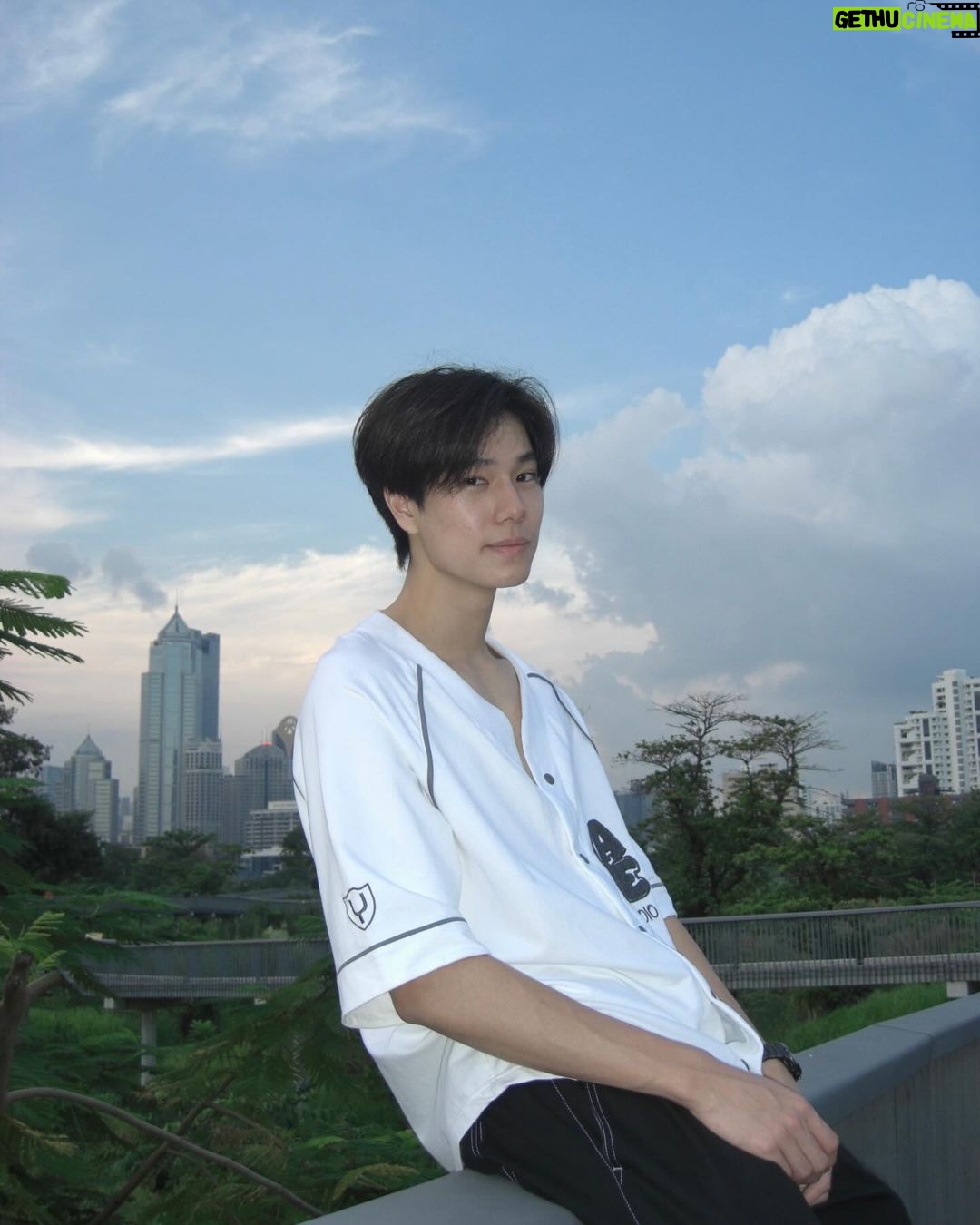 Phuwin Tangsakyuen - 336.5K Likes - lunar 🌙