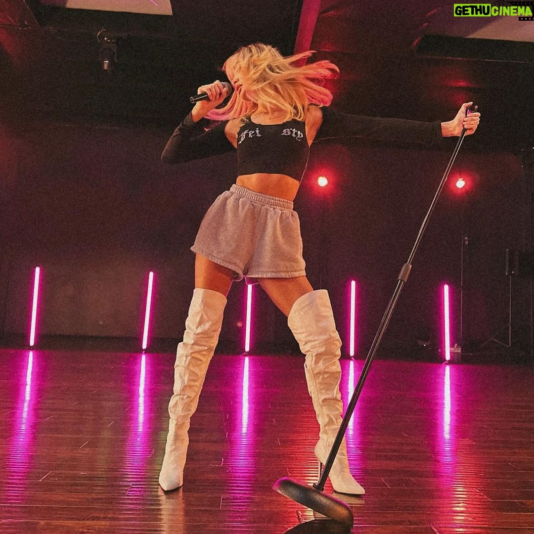 Pia Mia Instagram - see you friday 🌟 get your tix