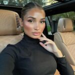 Pia Mia Instagram - on average a person speaks 860 million words in their lifetime…make the most of them kind, honest and understanding 🌑🌩