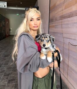 Pia Mia Instagram - happy times with blue willow