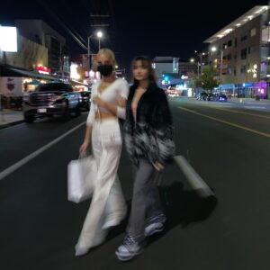 Pia Mia Instagram - with the little one