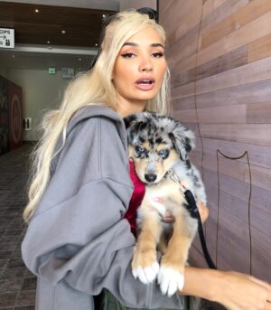 Pia Mia Instagram - happy times with blue willow