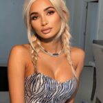Pia Mia Instagram - soft glam for filming today 🖤🎥 been super into simple braids lately and we found my favorite nude lip combo 🌹 Los Angeles, California