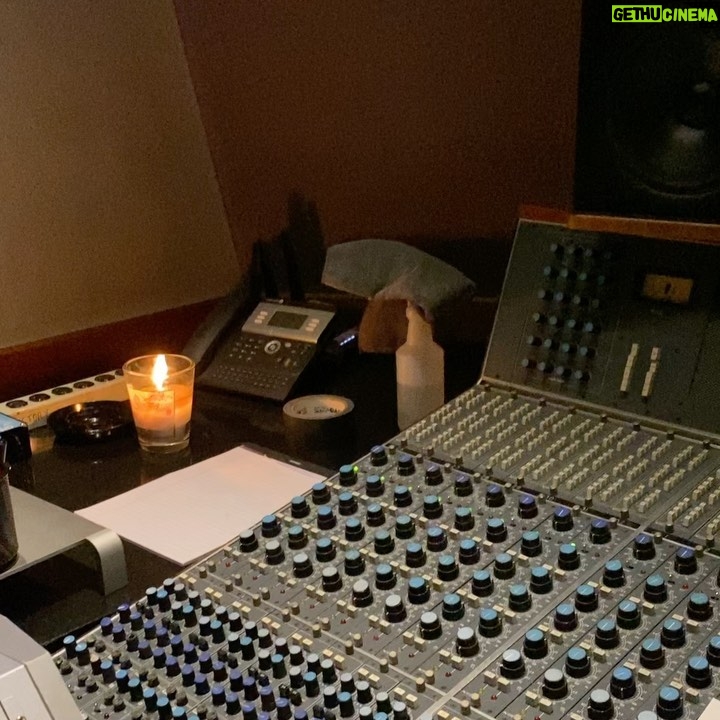 Pia Mia Instagram - love my guys and the project we made over the past couple weeks...canβt wait to give it to you ππ