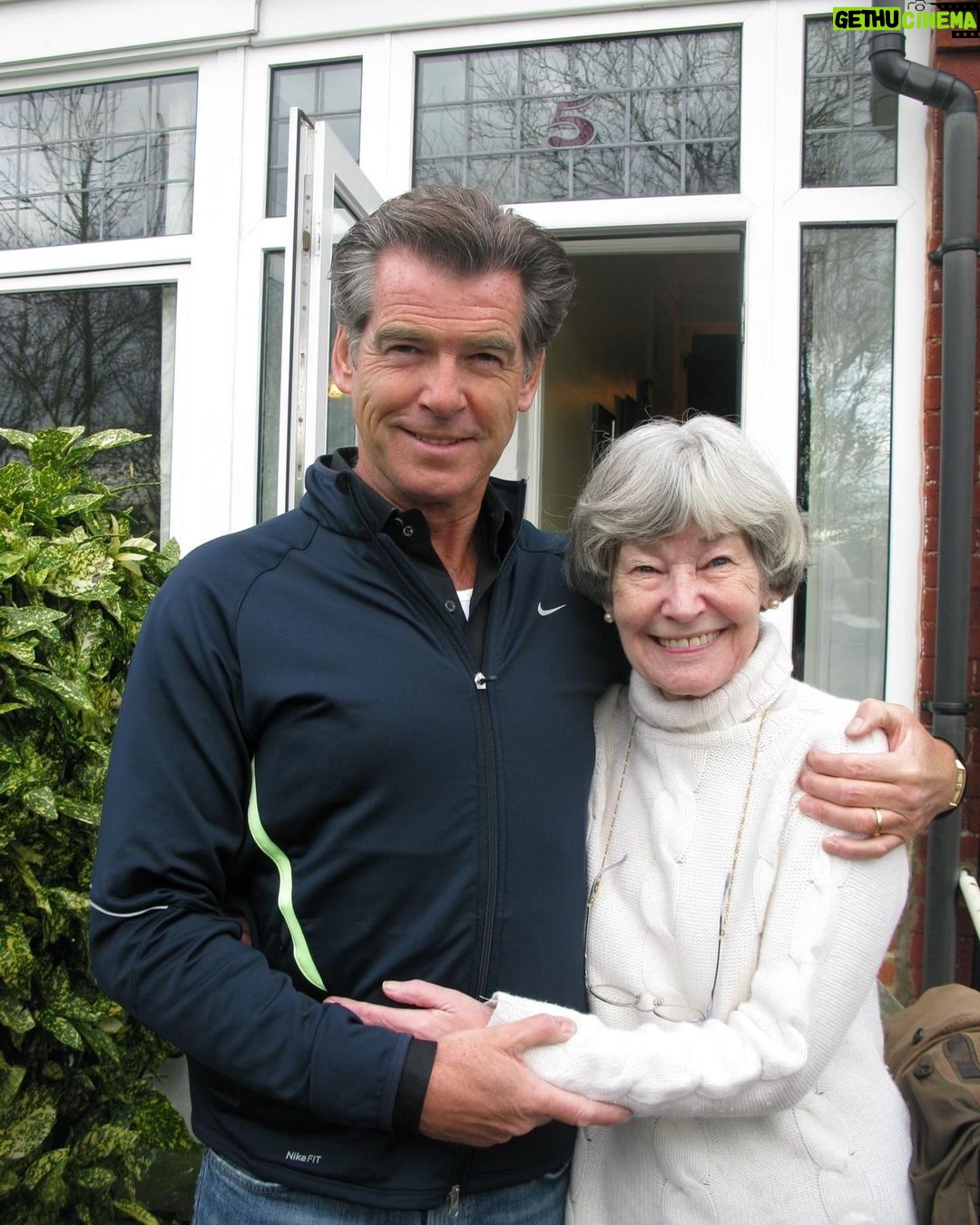 Pierce Brosnan Instagram - Happy Mother’s Day ☘️❤️ I love you Mum!