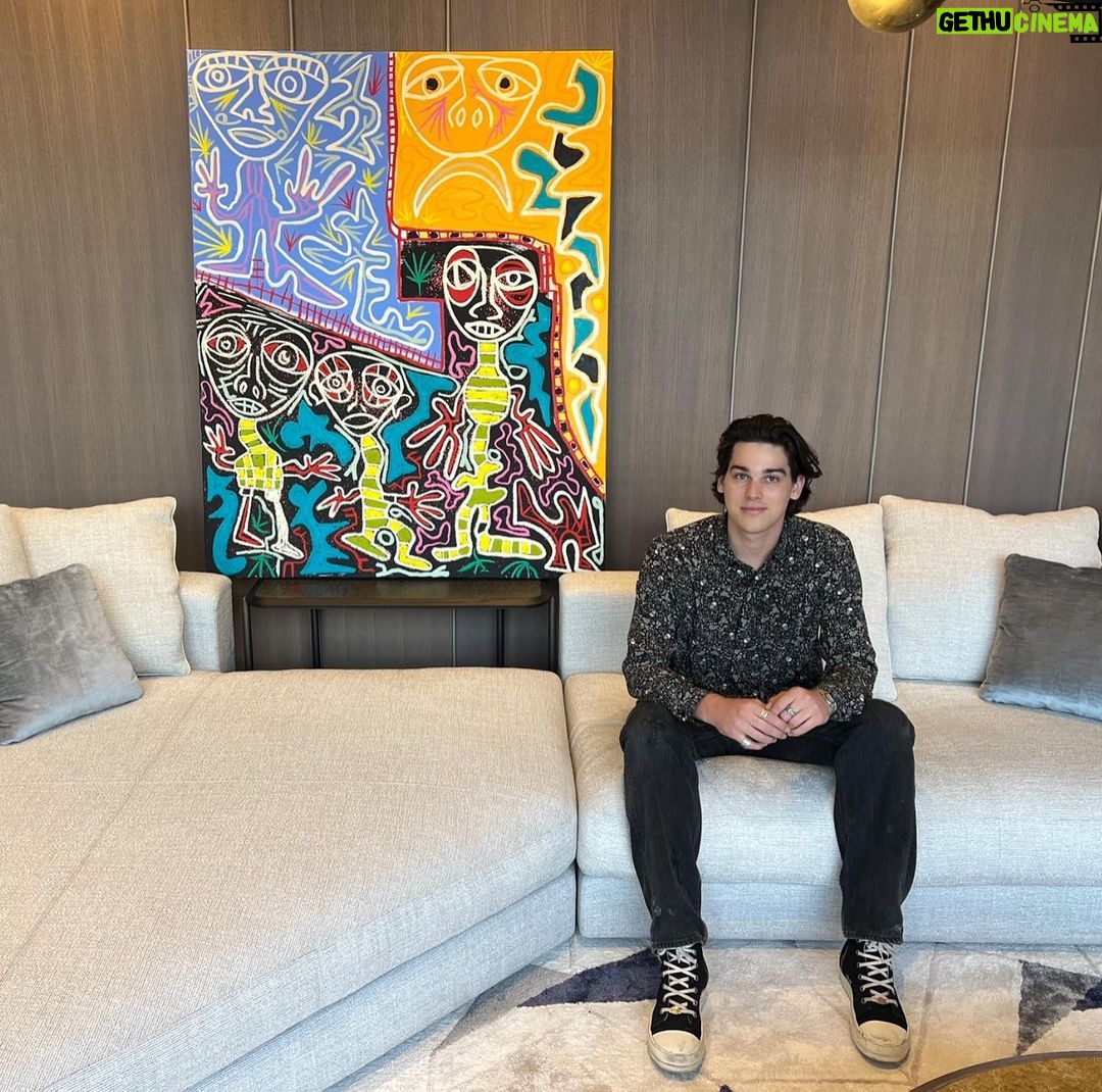 Pierce Brosnan Instagram - Congratulations @paris.brosnan on your exhibition at Robina Benson Design House located at 8311 Melrose Ave, Los Angeles, CA. Photos by @keelyshayebrosnan