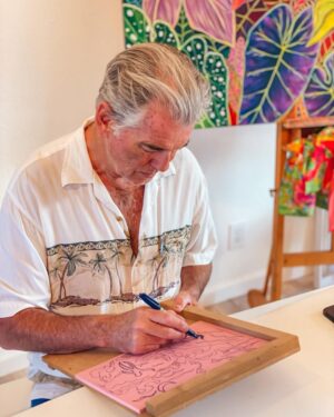 Pierce Brosnan Instagram - Making lino cut at my friend @michalarts_com studio. Michal’s art work and fabrics radiate the beauty of Kauai. © Pierce Brosnan #piercebrosnanart