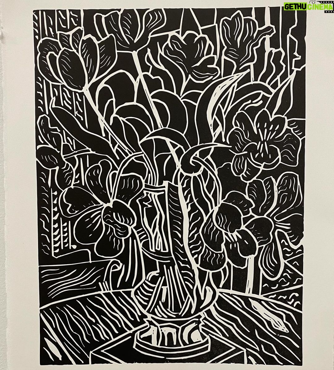 Pierce Brosnan Instagram - “Malibu Tulips” by @piercebrosnanofficial 🌷 Limited Edition Print Series releasing Tuesday 2.13.24 at10:00 AM PST / 1:00PM EST @olea.art Tulips represent love, happiness and joy and this Valentine’s Day @piercebrosnanofficial is sharing that with us @olea.art 🌷 _________________ MALIBU TULIPS 4 Color Variants (Red, Green, Pink and Blue) Each an Edition of 30 AP Matching Set of 4 Colors + Black Variant AP Edition of 10 Linocut Print Series 300 gsm Arches 88 Hand Cut Deckled Edge Oil & Rubber Inks Printed on 1958 Vandercook 4 Proofing Press Hand Signed & Numbered 11 x 14 In. 27.94 X 35.56 Cm. Be sure to join the waitlist (link in bio 👆) early waitlist access on 2.13.14 @olea.art Malibu, California