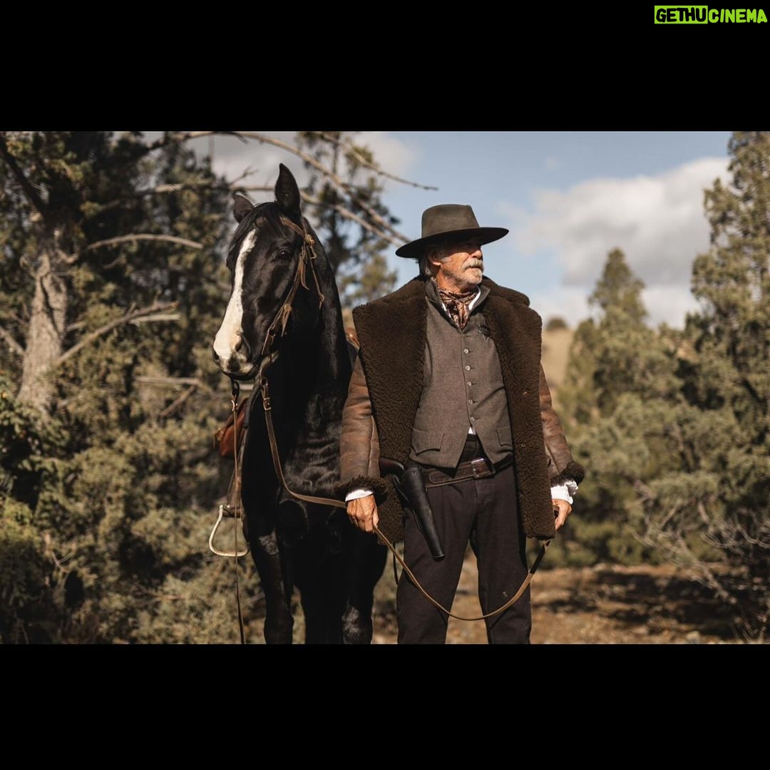 Pierce Brosnan Instagram - Unholy Trinity a movie … Sheriff Gabriel Dove…photos by @rowdythebronco ☘️👍🙏