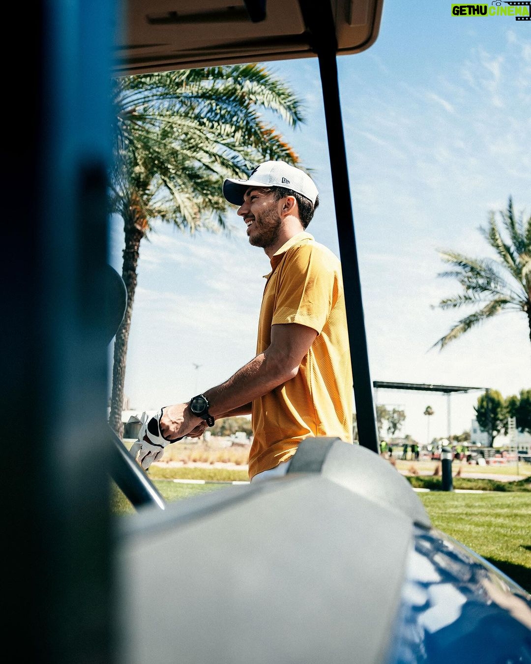 Pierre Gasly Instagram - 🧘♂️🔋⛳️🏌️♂️ Dubai, United Arab Emirates