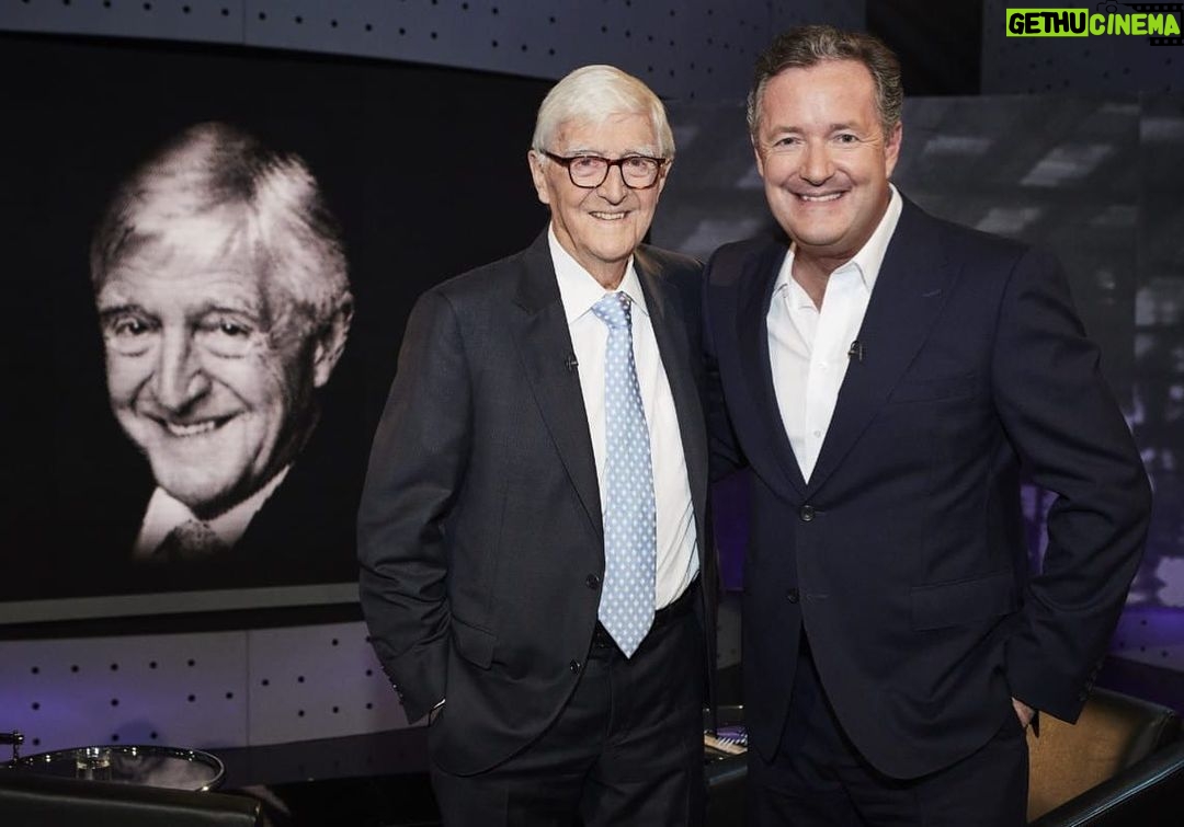Piers Morgan - 29.7K Likes - RIP Parky.
The 🐐 of TV interviewers. Wonderful character, great writer, sublimely talented broadcaster, and hilarious lunch partner. Loved him.