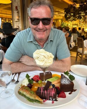 Piers Morgan Instagram - When you’ve abstemiously had the grilled branzino and steamed spinach to lose a bit of timber, and the kindly restaurant manager sees your pain and brings you ‘a little surprise’ for dessert… 😍