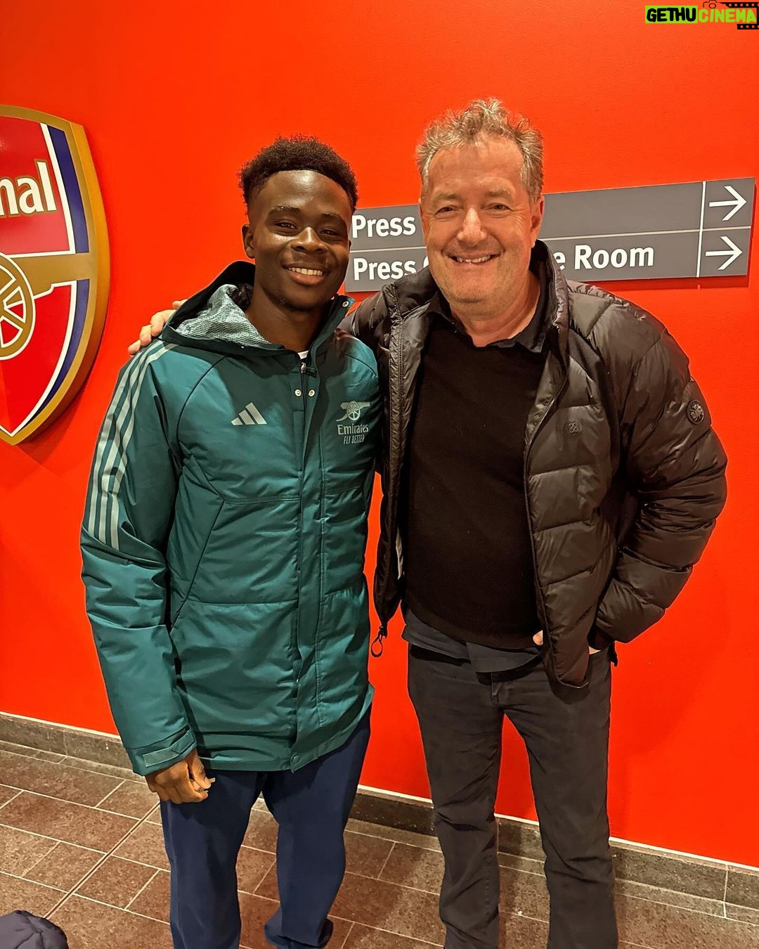 Piers Morgan - 29.7K Likes - BUKAYO! What a player… great to finally meet you @bukayosaka87 👍👍