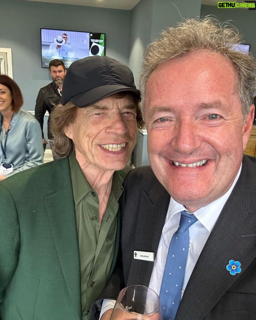Piers Morgan Instagram - That moment you discover your head is twice the size of Mick Jagger’s. #Ashes Oval Cricket Ground