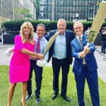 Piers Morgan Instagram - Teaching America cricket.. 🏏 Manhattan, New York