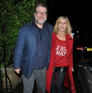 Piers Morgan Instagram - RIP Derek Draper. 
A brilliantly clever & funny man who fought his covid health hell with such courage & resilience, helped every step of the way by his magnificent wife ⁦‪Kate‬⁩ whose loyal, loving, selfless devotion was truly astounding. This photo was taken when they attended my annual Christmas pub party in December 2019, just after Kate got back from doing I’m A Celebrity during which the country got to see at first hand what a brilliant marriage they had. They talked excitedly that night about renewing their wedding vows the following summer. But just three months later, Derek got the virus, was rushed to hospital, and their near-4yr nightmare began. This is a heartbreaking day for Kate and their two lovely children Darcey and Billy, and for Derek’s family. My deepest love and condolences to them all. 💔