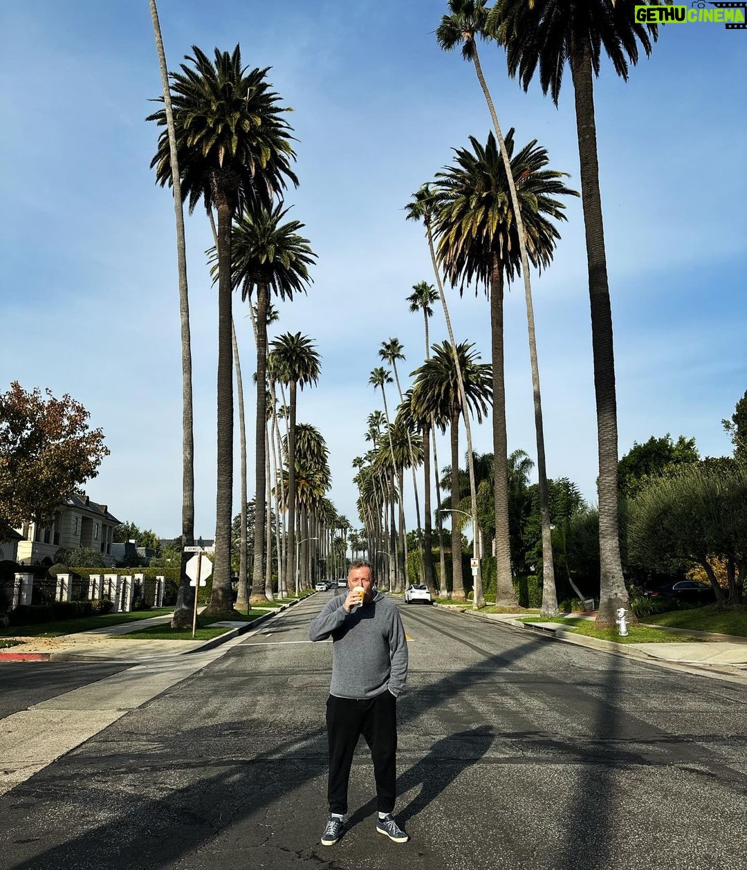 Piers Morgan Instagram - Good Morning Beverly Hills! ☀️ 🌴 Beverly Hills, California