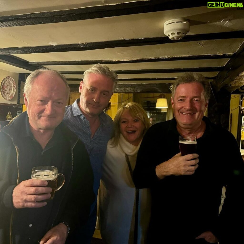 Piers Morgan Instagram - Siblings.. back in the village pub that made us the socially dysfunctional misfits we turned out to be.. The Royal Oak Newick