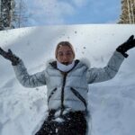 Pietra Quintela Instagram - você quer brincar na neve? ☃️ ( feeling like Elsa ) Park City, Utah