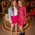 Pietra Quintela Instagram - Nada como comemorar o Natal adiantado com fondue e companhia boa! 🎄🫕♥️ Chalezinho