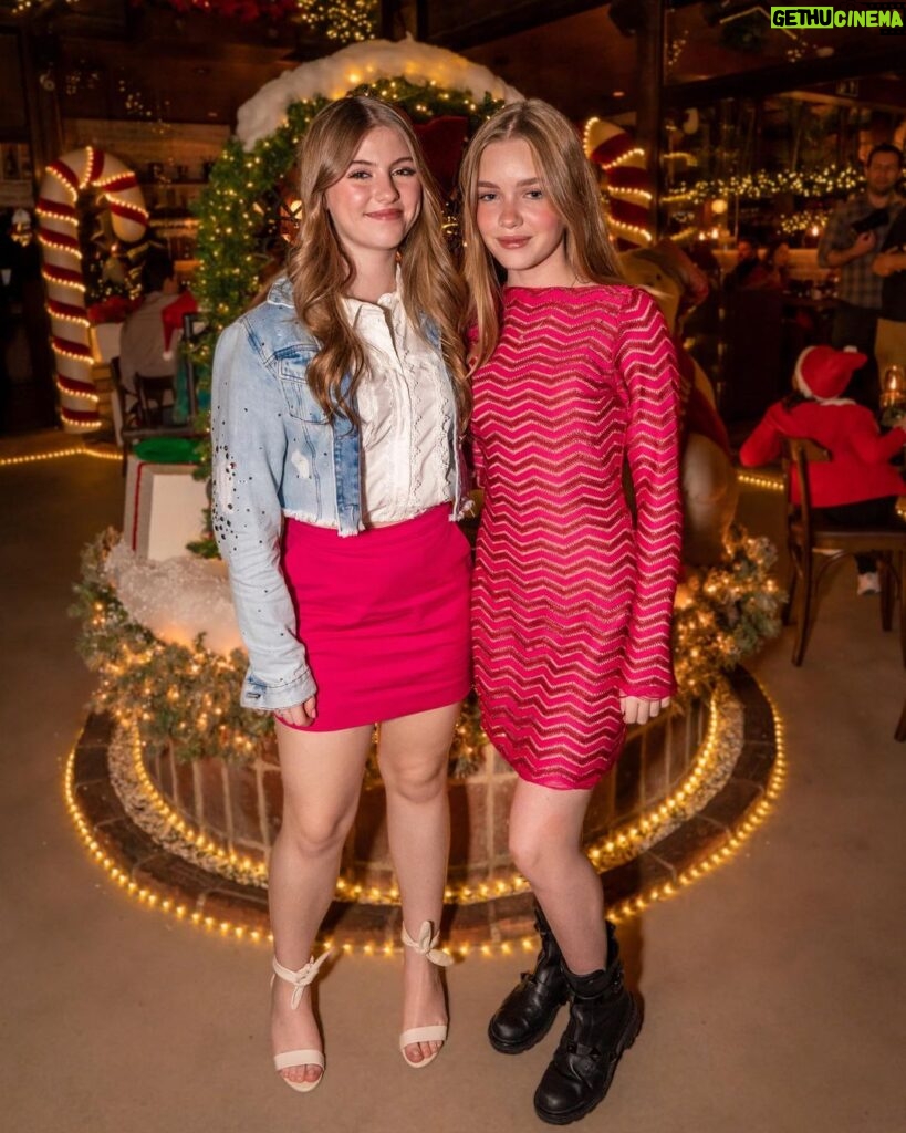 Pietra Quintela Instagram - Nada como comemorar o Natal adiantado com fondue e companhia boa! 🎄🫕♥️ Chalezinho