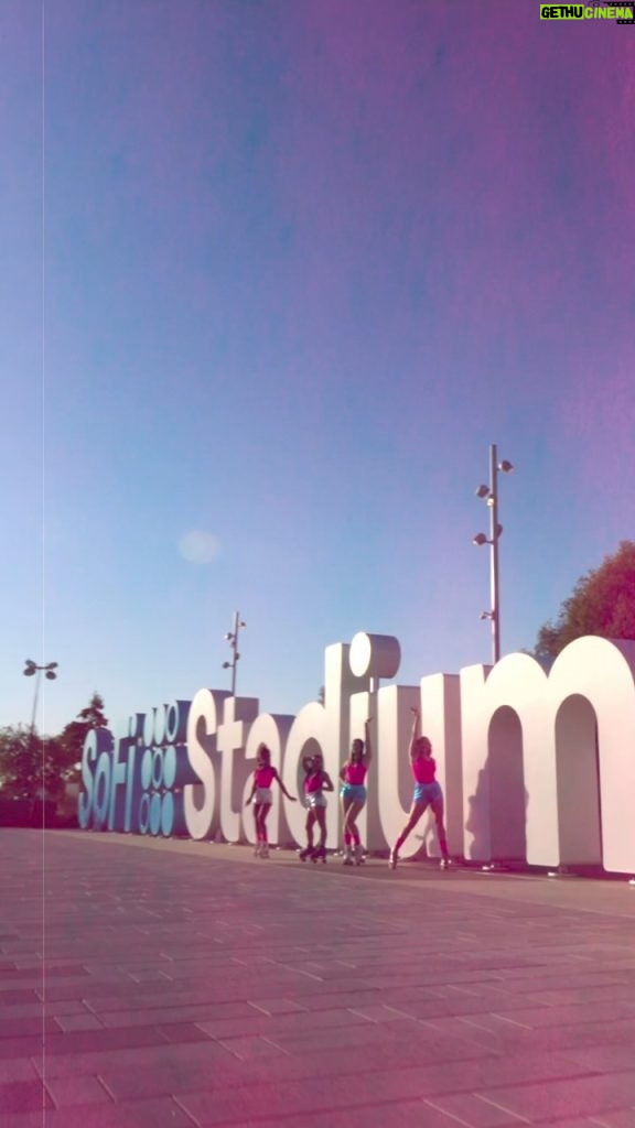 Pink Instagram - Don’t miss @pink’s Summer Carnival tour at #SoFiStadium tomorrow! Limited tickets still available, including individual suite tickets. For more information, visit SoFiStadium.com 🩷🌞🪩