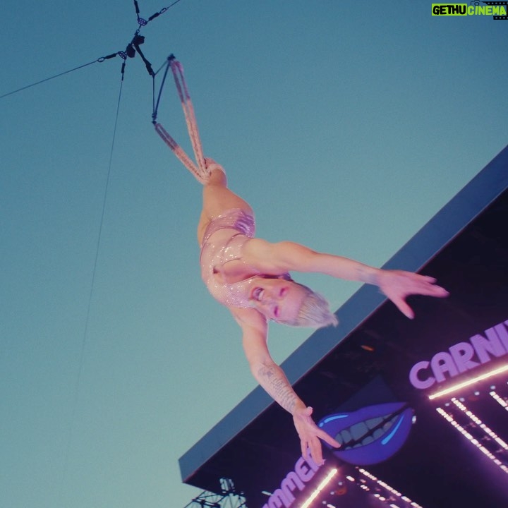 Pink Instagram - Yes! I’m bringing my whole badass show to Atlanta, in case you’re wondering if I’ll be flipping upside down 🙃🎤 Catch me at The Venmo Stage at 9:30P on Sept 15th @musicmidtown musicmidtown.com 🎥: @davidspearing