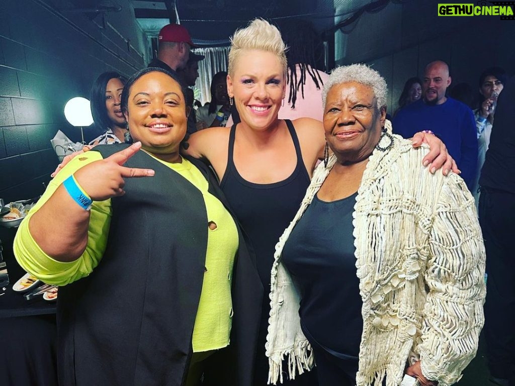 Pink Instagram - Thank you Philly for riding with me til the wheels come off. These last two nights were pure magic. I’ve never felt more alchemy in my life. And backstage- best believe it was a reunion. My loves, my heart, my family. I love y’all to the ends of the earth. Thank you for taking me in, protecting me and giving me what I needed to survive- anywhere in the world. True love ❤