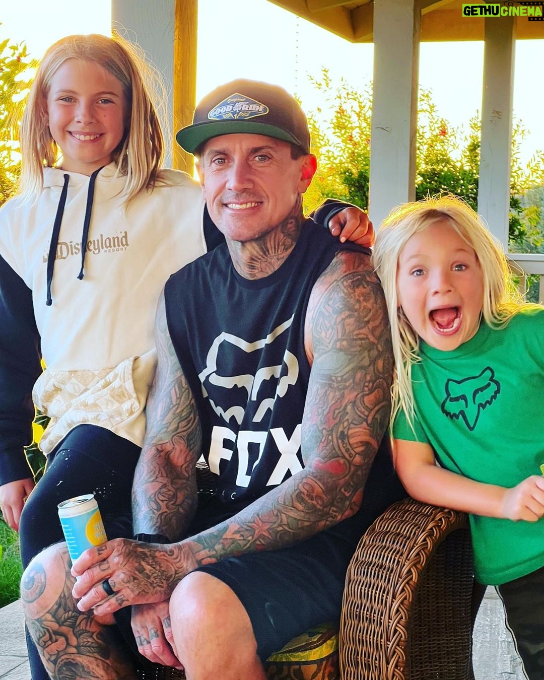 Pink Instagram - Happy Fathers Day @hartluck. These kids are so lucky to have a Papa that loves them and sees them and goes out of his way to make them feel important. Fishing, camping, skating, cuddles, scrambled eggs and manicures. You’re up for all of it. ♥️❤️♥️