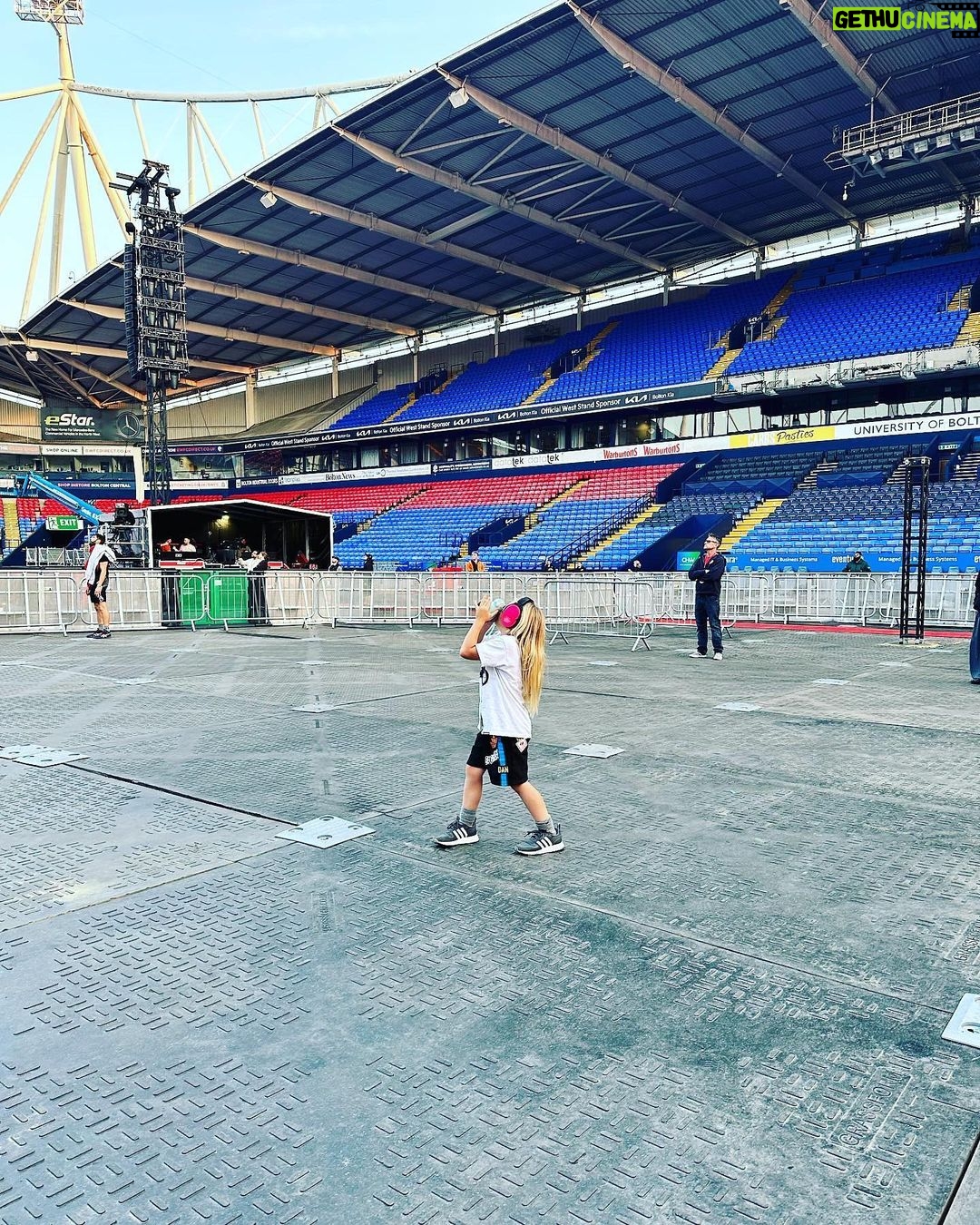 Pink Instagram - Tonight is our final rehearsal- before this woman (me??? Yes, me!!!) sets out to embark on a fantasy feat of a lifetime. 63 stadiums, 3 headlining festivals and 22 more arenas for good measure across the globe…. also making sure I’m at every recital and theatre production and camp drop off necessary for every cog in the machine to be seen lol. I’m not the only performer in this family. As you know, “bigger better faster more” is my motto, and as of today, I am all of that, plus stronger, wiser, more resilient and more ready. And I’ve never been more grateful. I’m grateful for so many things- but as I look at this stage and what went in to making this happen- I will tell you that this crew- is the best and hardest working that ever did it. I ask more of them than they’ve ever been asked. We are doing the impossible. No one does this. So if you see them, wave, smile, and tell them they’re doing an amazing job. I’ve never asked more of this body of mine- and I have to admit- there are a couple of parts of this show I’m not sure I should be doing (you’ll know what I’m talking about very soon) There are only a handful of women that have ever done this- and yes world- I AM ONE OF THEM. Thanks to y’all. Tomorrow we light it up. We get to feel all the feelings we’ve been stuffing down. We get to close our eyes and leave it all behind. We get to scream and cry and laugh and embrace the memories we have all made together and then make some more. It is my honor to be with you and to human alongside you. I love all of you friends out there and I cannot wait to share everything we are together. And no better month to do it in then Pride Month, and the month I became a Mama. Let’s leave it all out there!!!! LETS GOOOOOOOOOOOOOOOO #gobeyou #summercarnival #iabsolutelyloveyou