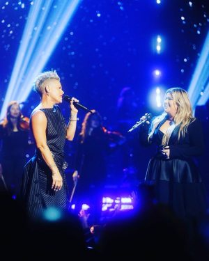 Pink Instagram - How could I be anything but grateful? For my team, my friends, my kids, (the absolute dream dates)my fellow performers, for PAT BENATAR AND NEIL GIRALDO, KELLY CLARKSON, IHEART AND ALL MY FRIENDS AROUND THE WORLD for the decades of love and memories. We’re just getting started y’all. ALL LOVE. ALL GRATITUDE, and ALL FEMALE BADASSERY ALL AROUND. @iheartrawards @iheartradio @kellyclarkson @benatargiraldo ♥️♥️♥️♥️♥️♥️♥️♥️♥️