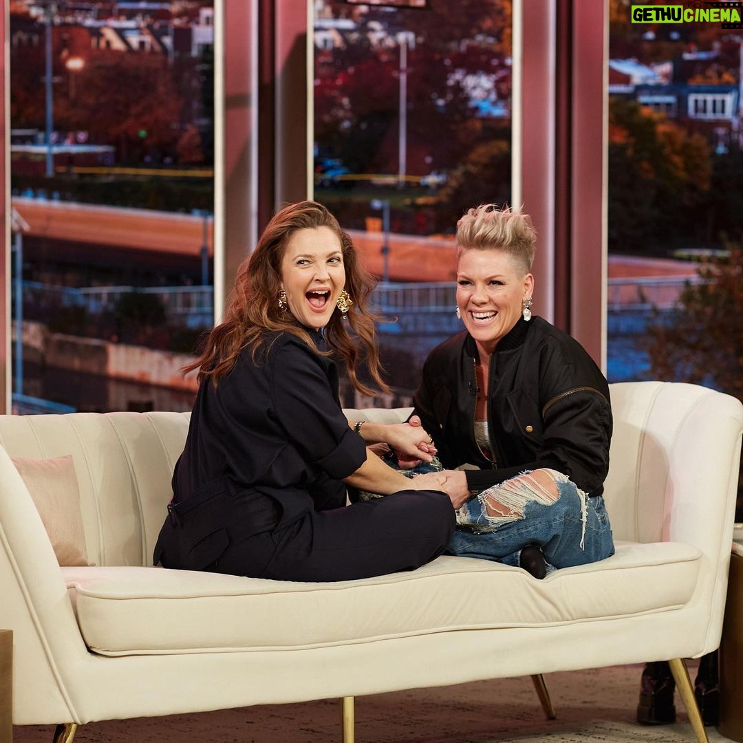 Pink Instagram - Drew is dreamy 💞 I had the best time skating, chatting and laughing together on @thedrewbarrymoreshow #DrewBarrymoreShow #TRUSTFALL