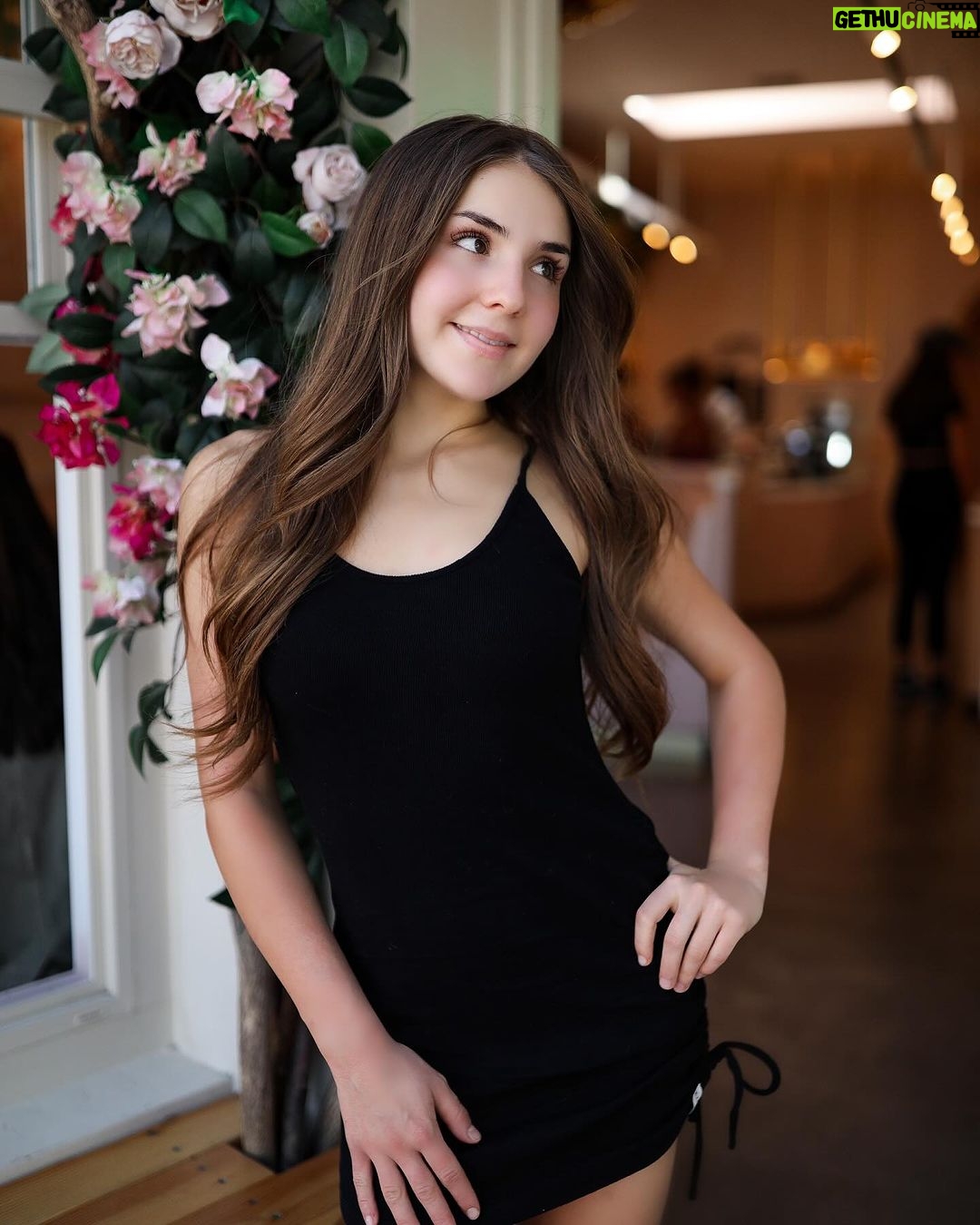 Piper Rockelle Instagram - help choose my profile pic for 2024 💎❄️🩵 @kaveah_la @ashleyrobertsphotos